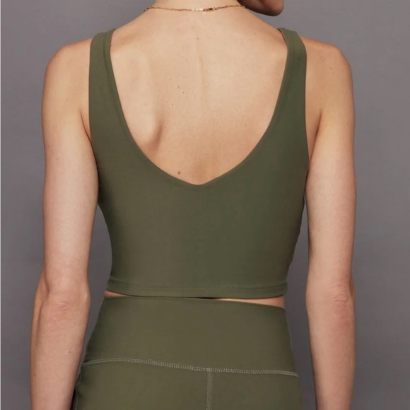 Carbon 38 V-Neck Longline Bra in Melt - Picture 4 of 6